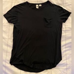 Black L Three Feathers Pocket T-shirt